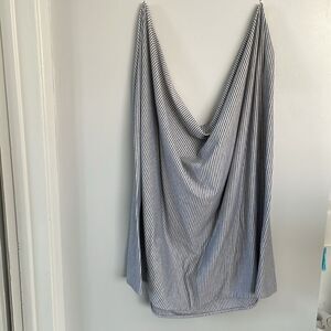 Kiddo care grey and white nursing cover